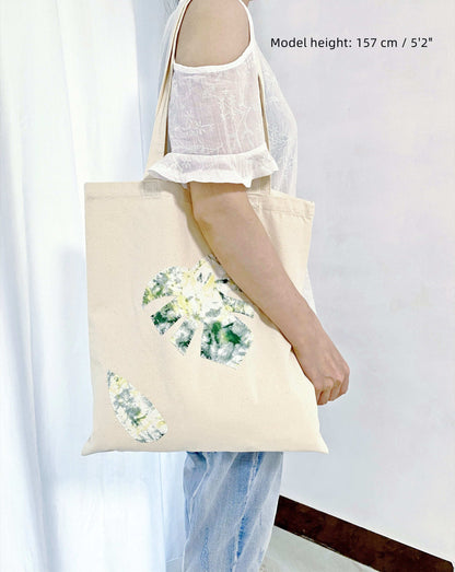 versatile cotton canvas tote for slow-paced everyday routines