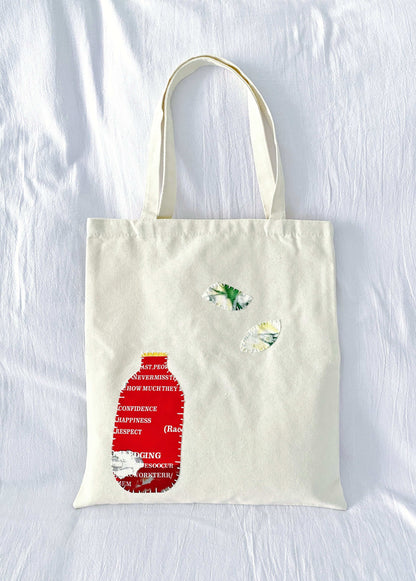 sustainable canvas bag loved by slow fashion lovers