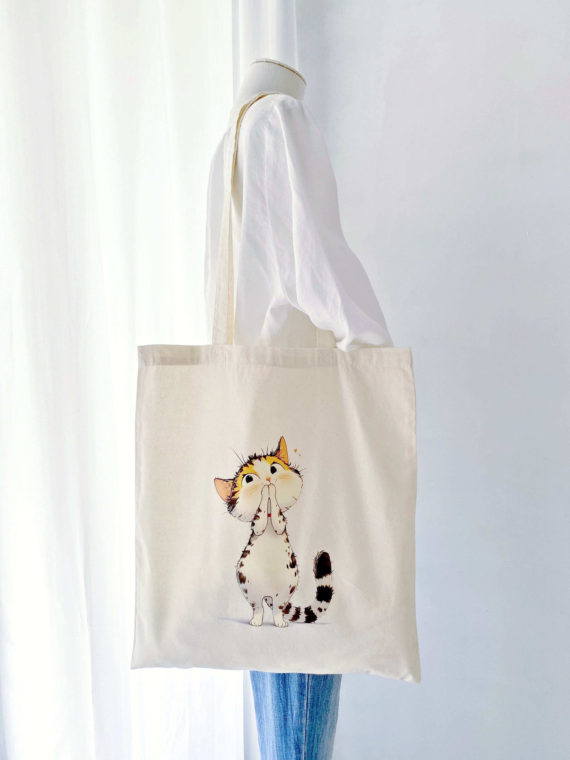 creative cat-themed shoulder bag for everyday minimalists