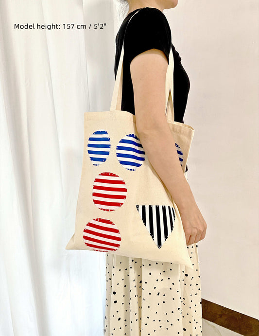 sustainable shoulder bag for conscious shoppers