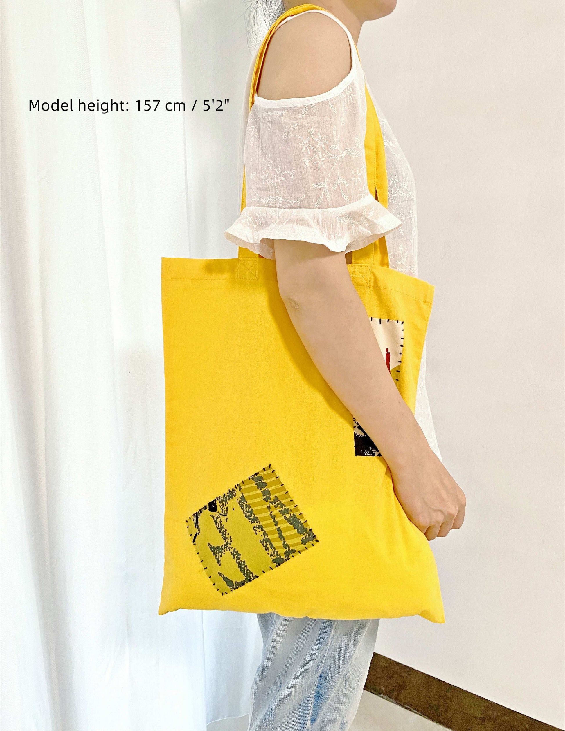 lightweight canvas tote for everyday essentials
