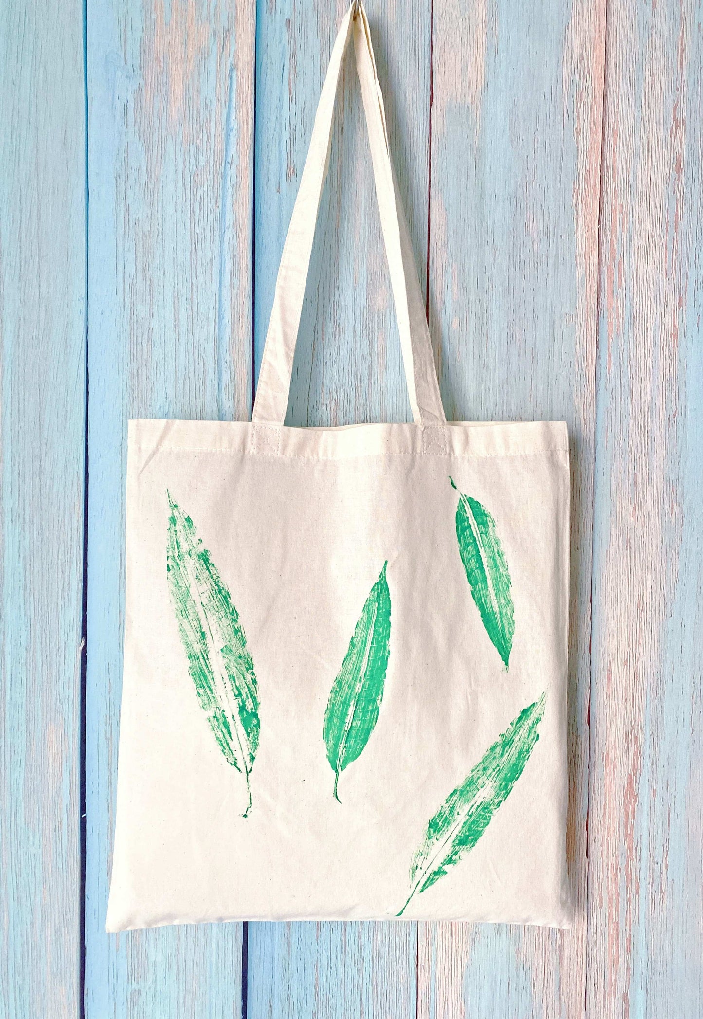 durable soft cotton shoulder bag perfect for travel and shopping