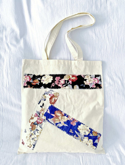 stylish cotton canvas shoulder tote for women’s modern outfits