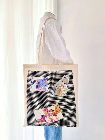 Durable canvas bag as a unique Valentine's Day present