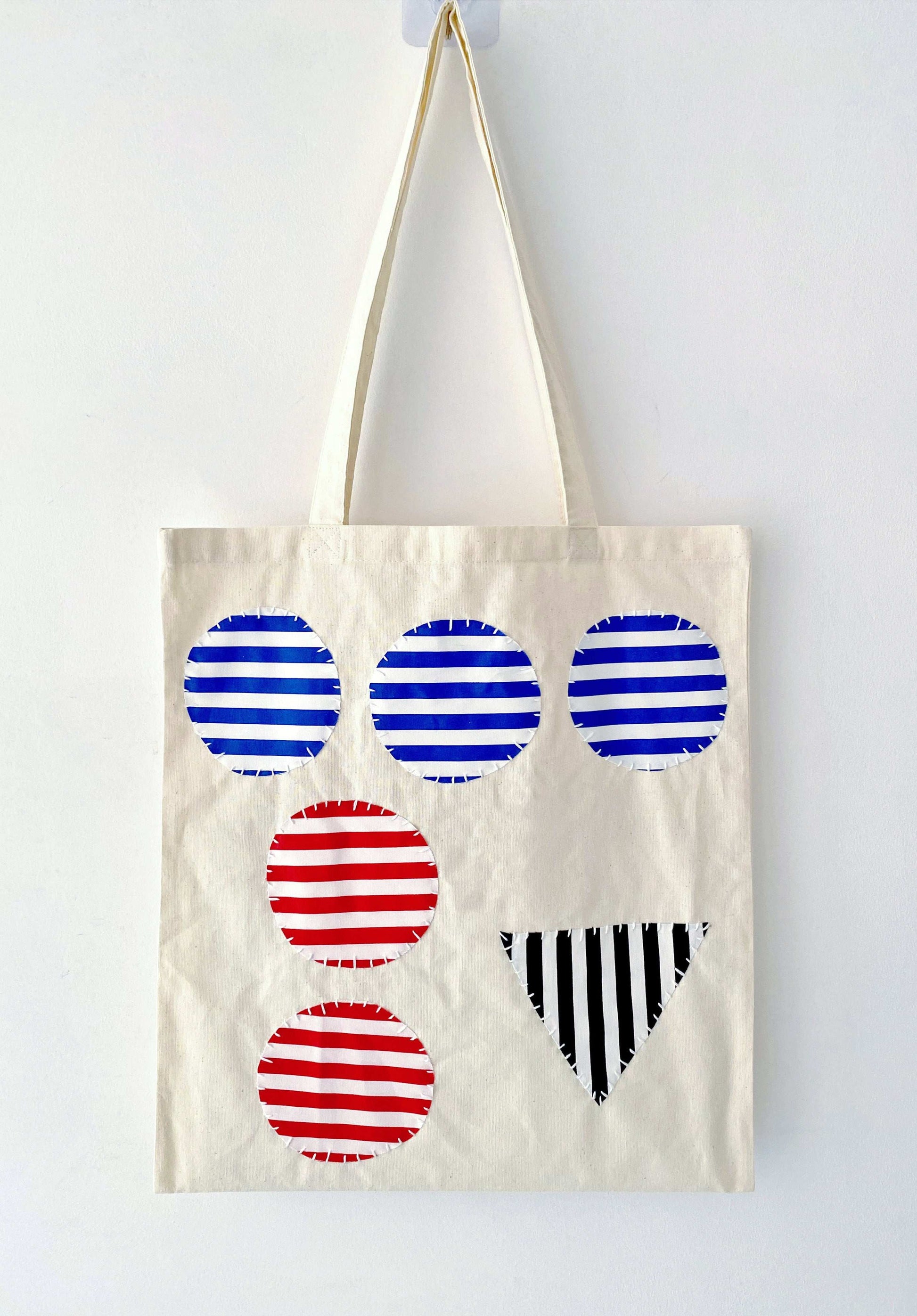 lightweight cotton canvas tote for coffee shop mornings and city walks