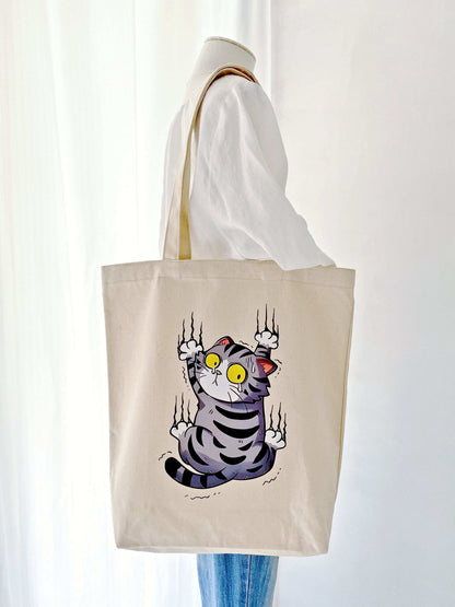 sustainable tote bag for college students and travelers