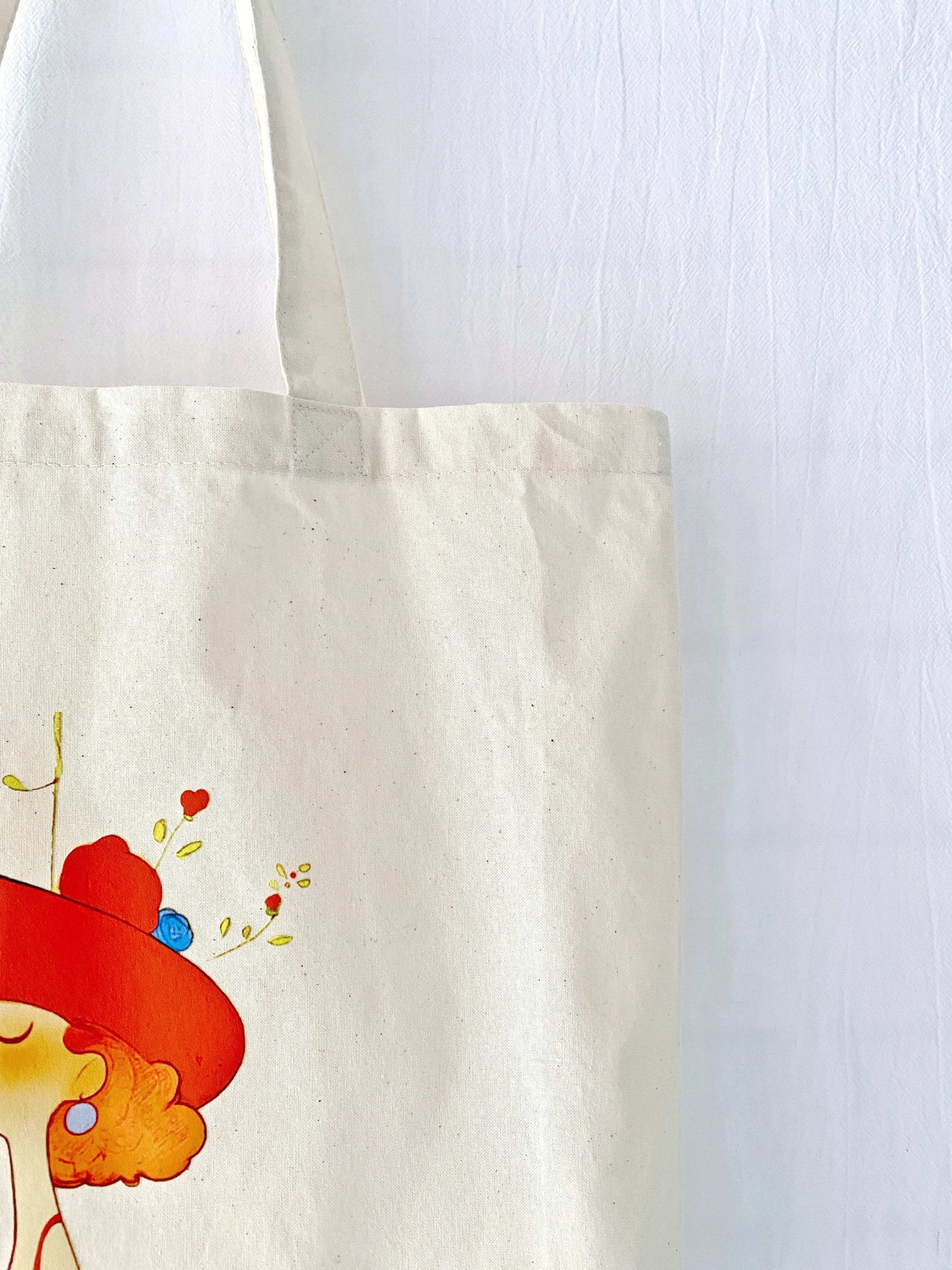 Soft natural bag that combines eco-conscious design with practicality.