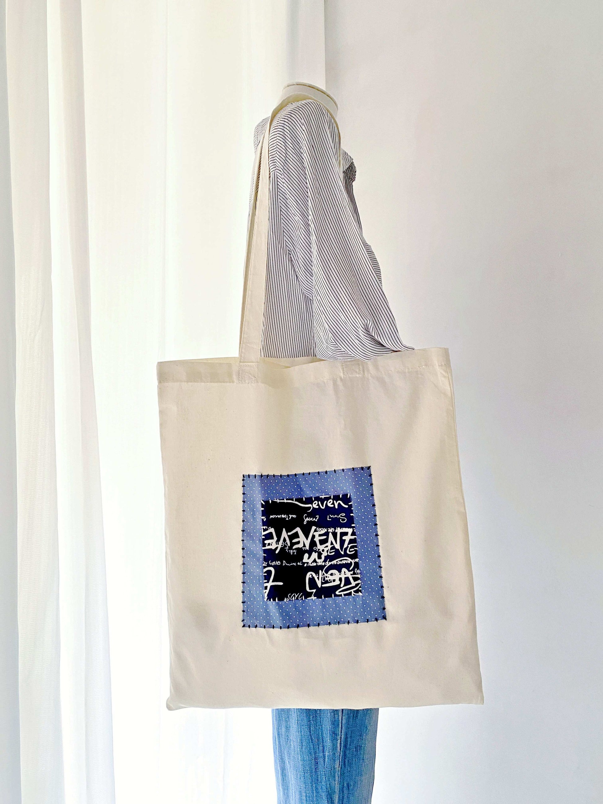 Creative lightweight tote in natural fabric, ideal for those seeking unique fashion statements