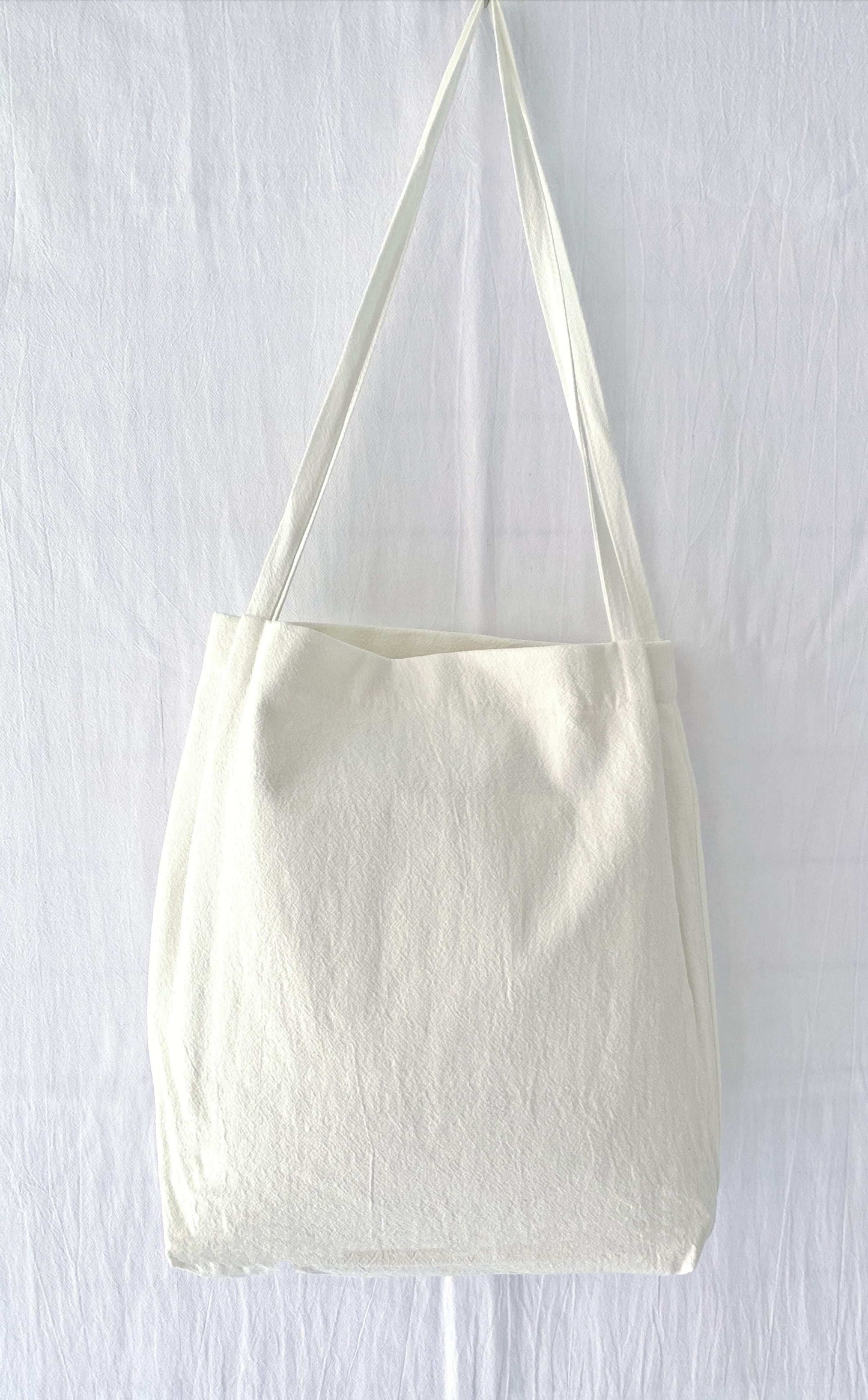 creative linen shoulder bag for sustainable fashion lovers