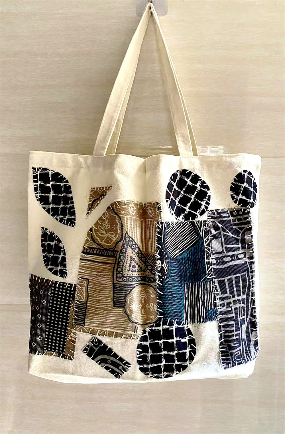 Durable and Stylish Canvas Tote Bag with Unique Patchwork Design for Shopping