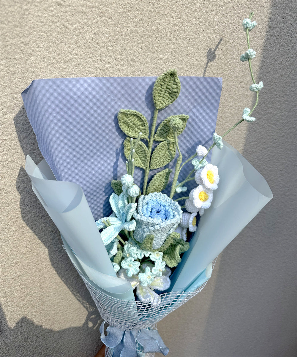 Elegant Crocheted Bouquet Creations for Anniversary Celebrations