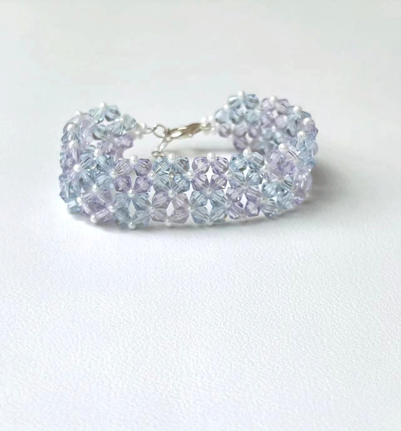 Stylish Handmade Glass Bead Bangle for Personal Wear