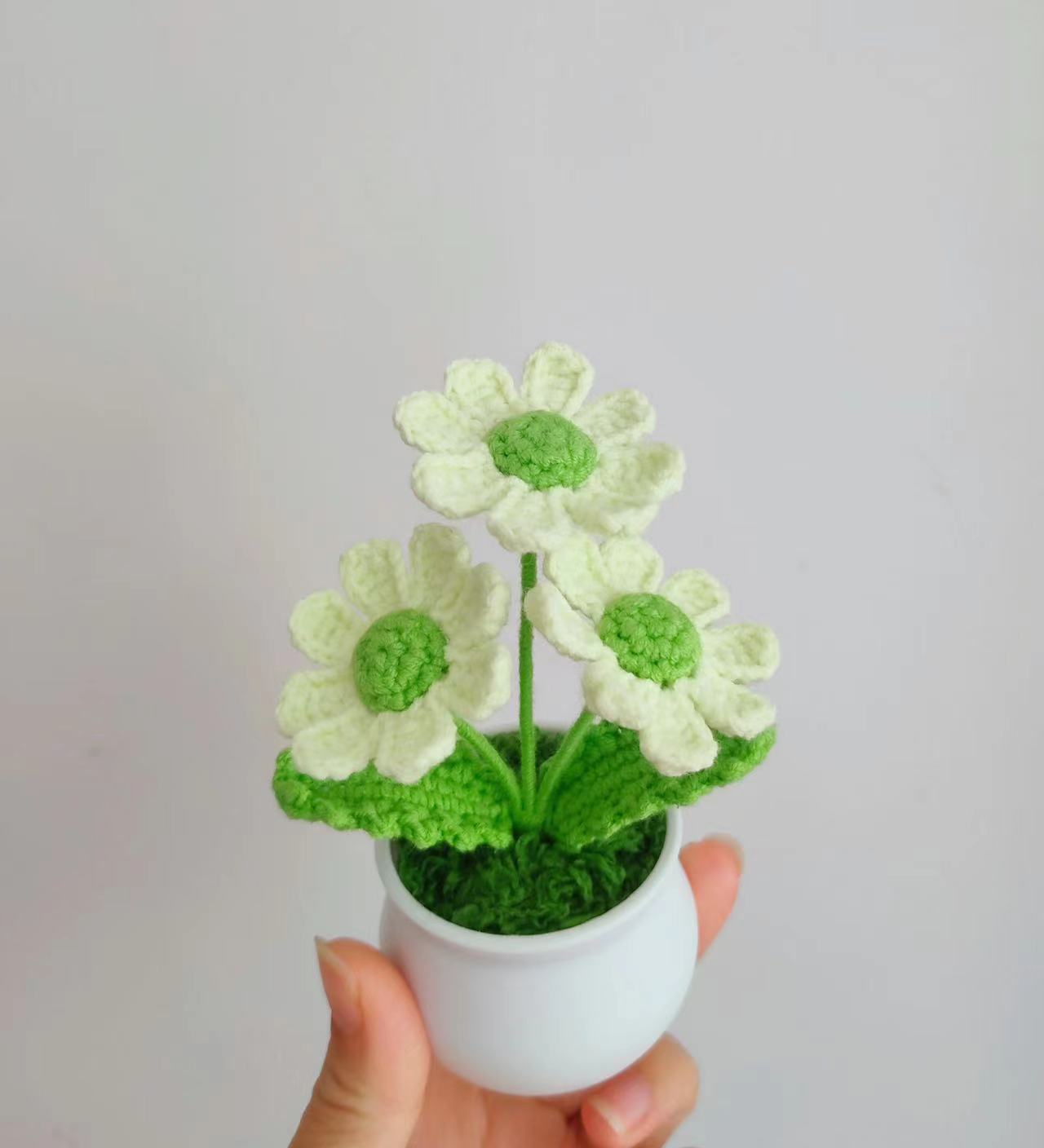 Knitted Blossom Pot Ornament