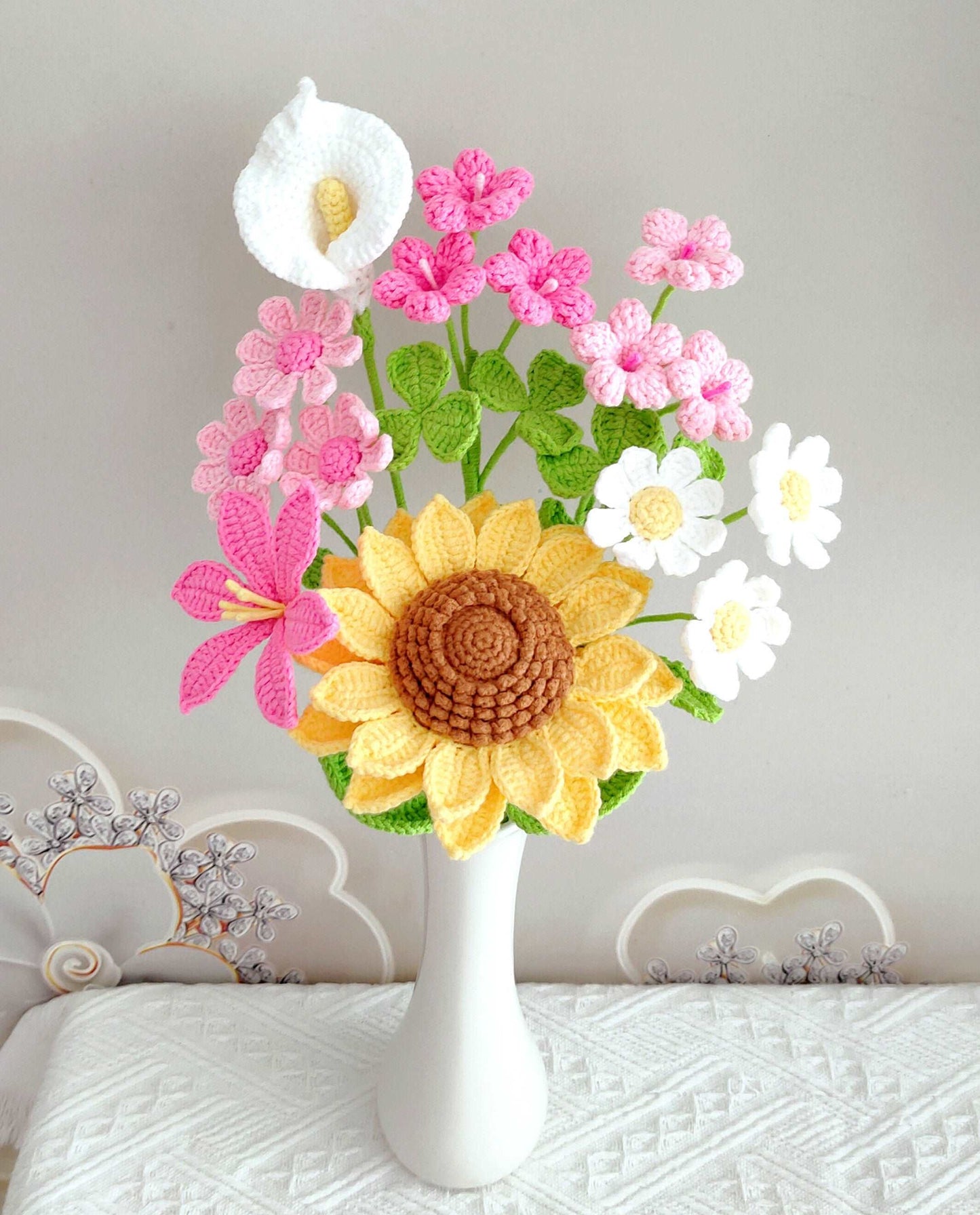 Charming Handcrafted Crochet Posy Decor for Gifts