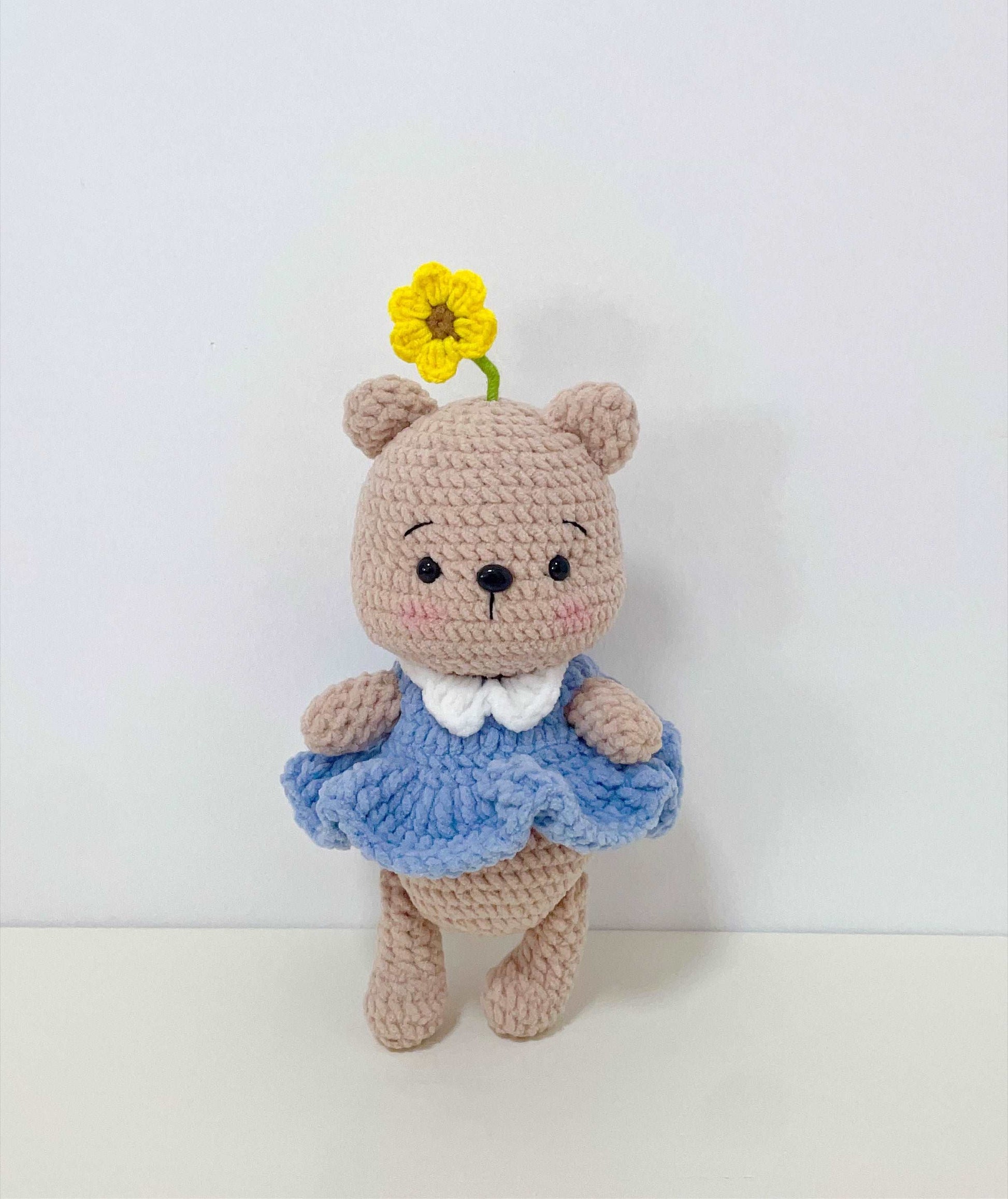 Eco-Conscious Knitted Bear Figurine Decoration