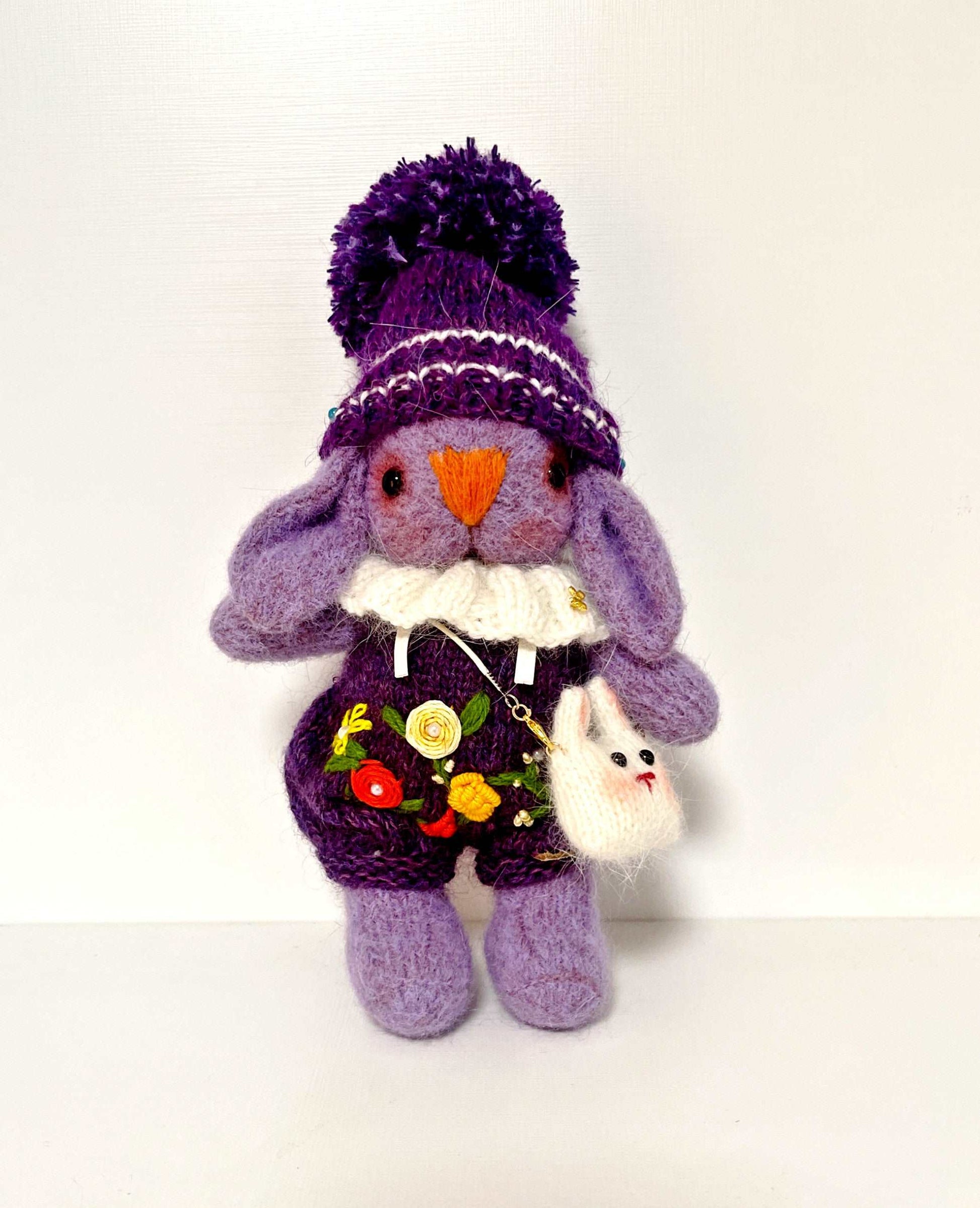Artisanal Crochet Bunny Hanging Decoration for Various Occasions