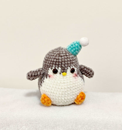 Charming Crochet Penguin Ornament for Party Favors
