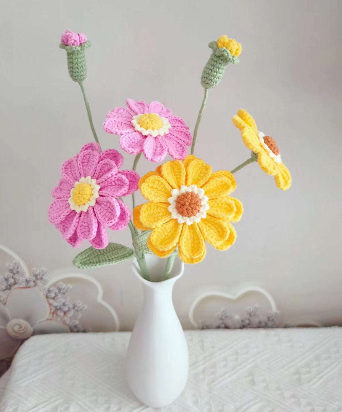 Beautiful Crocheted Flower Bunches for Interior Design