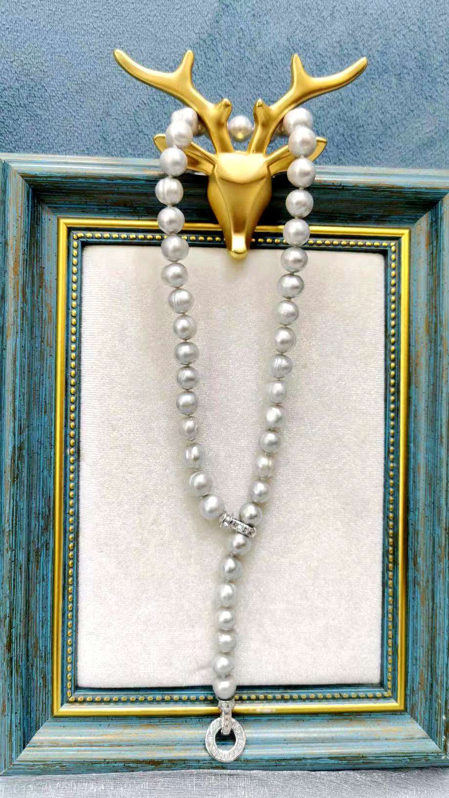 Unique Gray Pearl Necklace