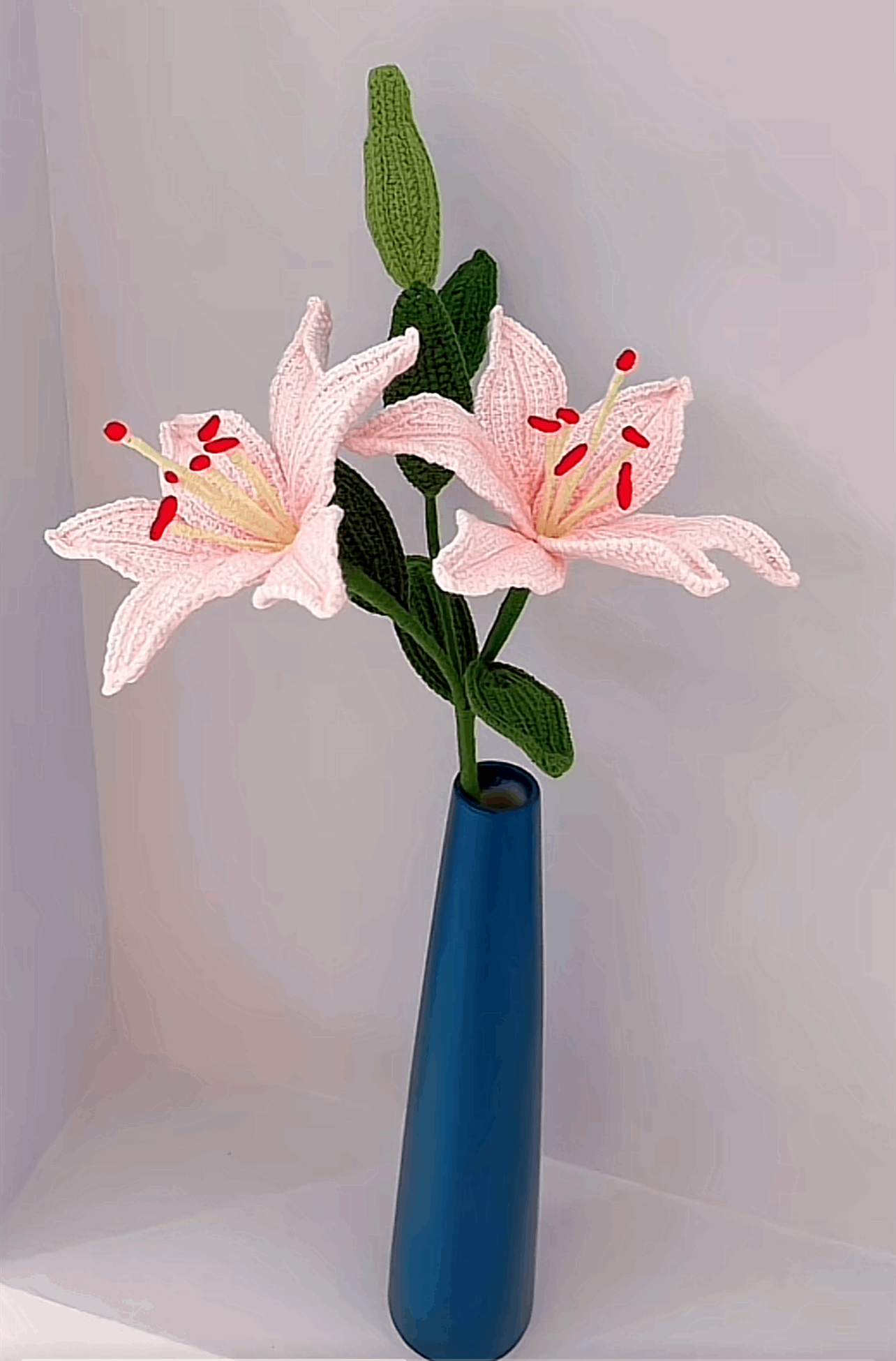 Handcrafted Lily Flower Bouquet for Wedding Decoration