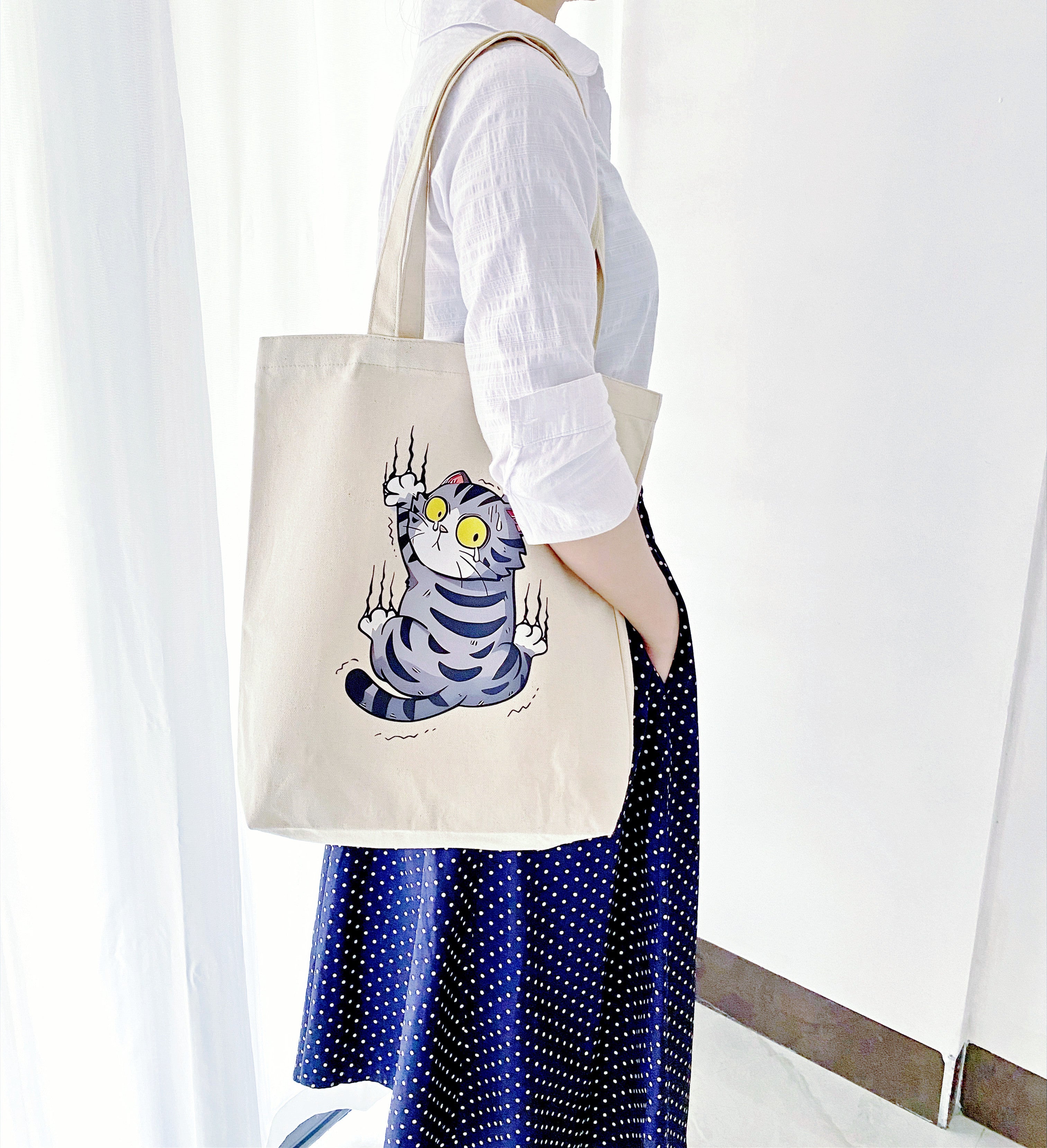 lightweight shoulder tote for slow fashion lovers