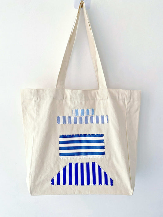 Extra large sustainable tote for eco-conscious women on the go