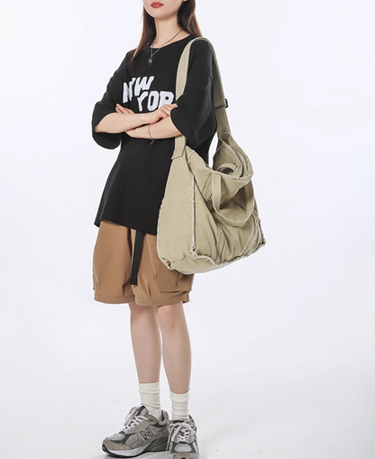 Durable Canvas Tote Bag for Travel and Everyday Carry