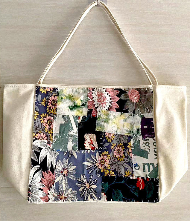 Large Capacity Hand-sewn Patchwork Canvas Tote (The only one)