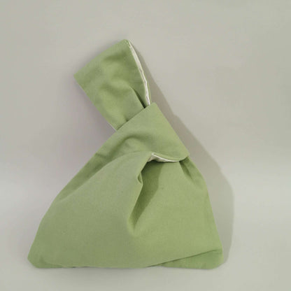 Minimalist sustainable bag, perfect for slow-living lifestyle