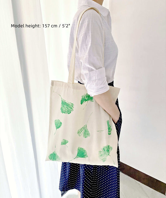 Lightweight large-capacity tote for sustainable daily use