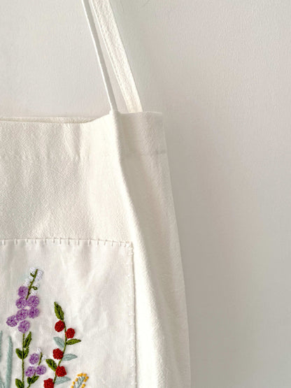 soft linen bag with pockets