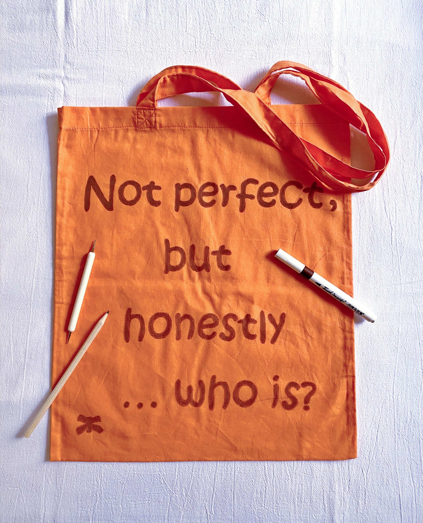 ultra-light natural-fiber tote bag suited for gifting and everyday carry