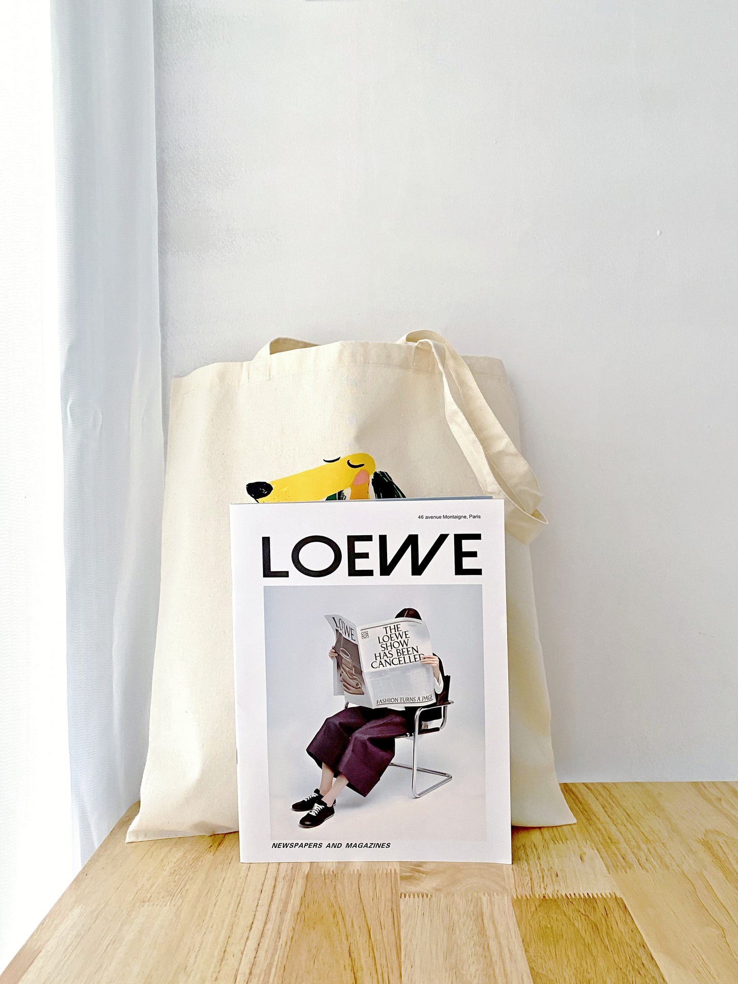 minimalist tote bag featuring dog motif