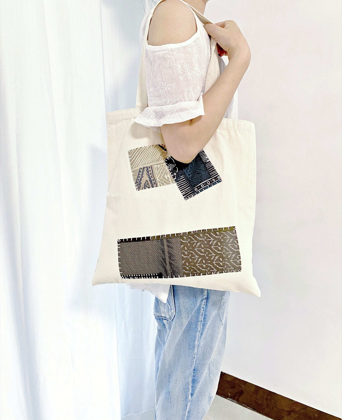 soft-hued cotton canvas shoulder bag for everyday sustainability