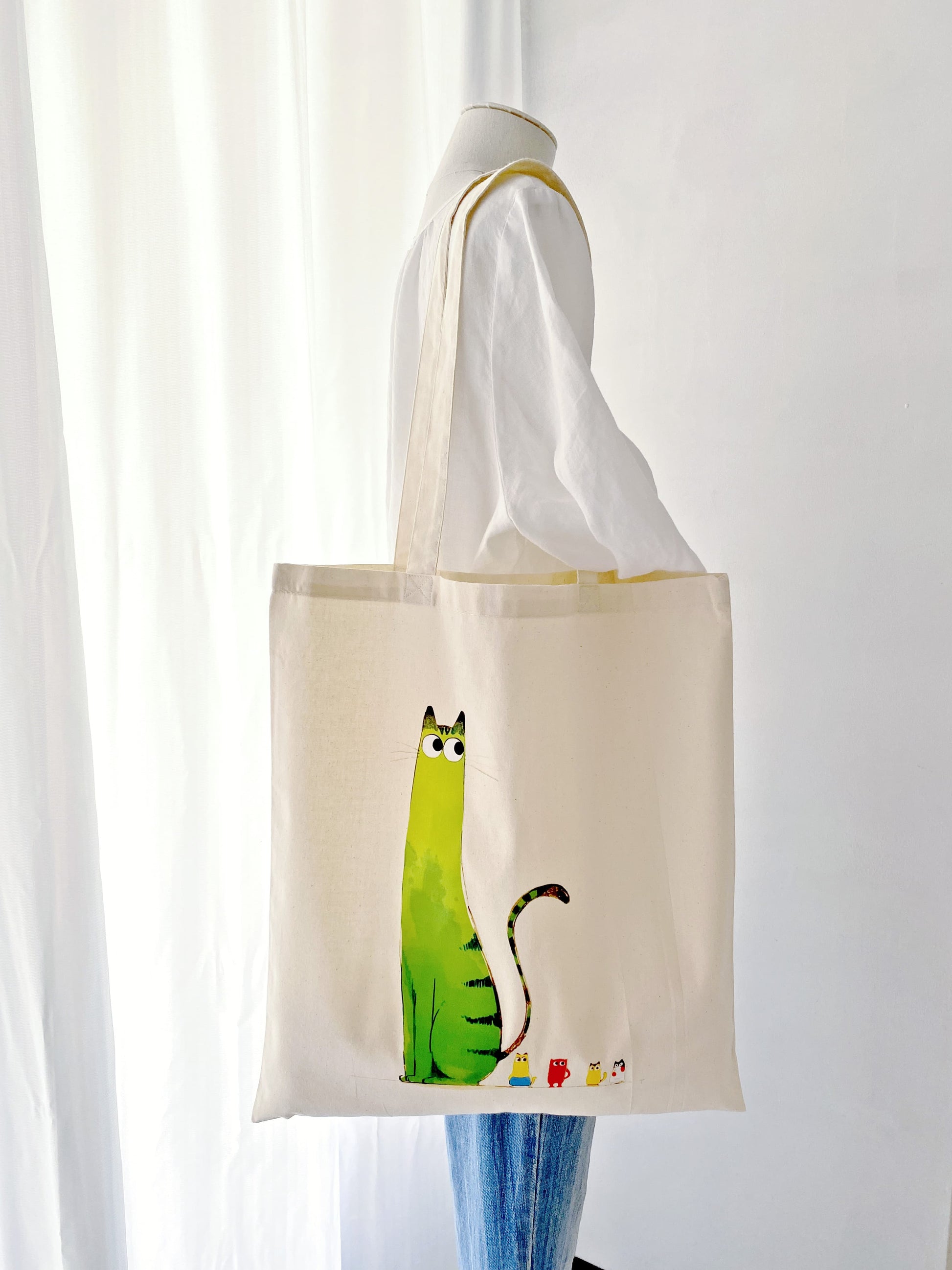 Durable natural cotton bag with creative cat print gift idea
