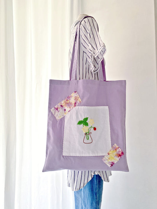 relaxed style cotton tote with artisan floral embroidery
