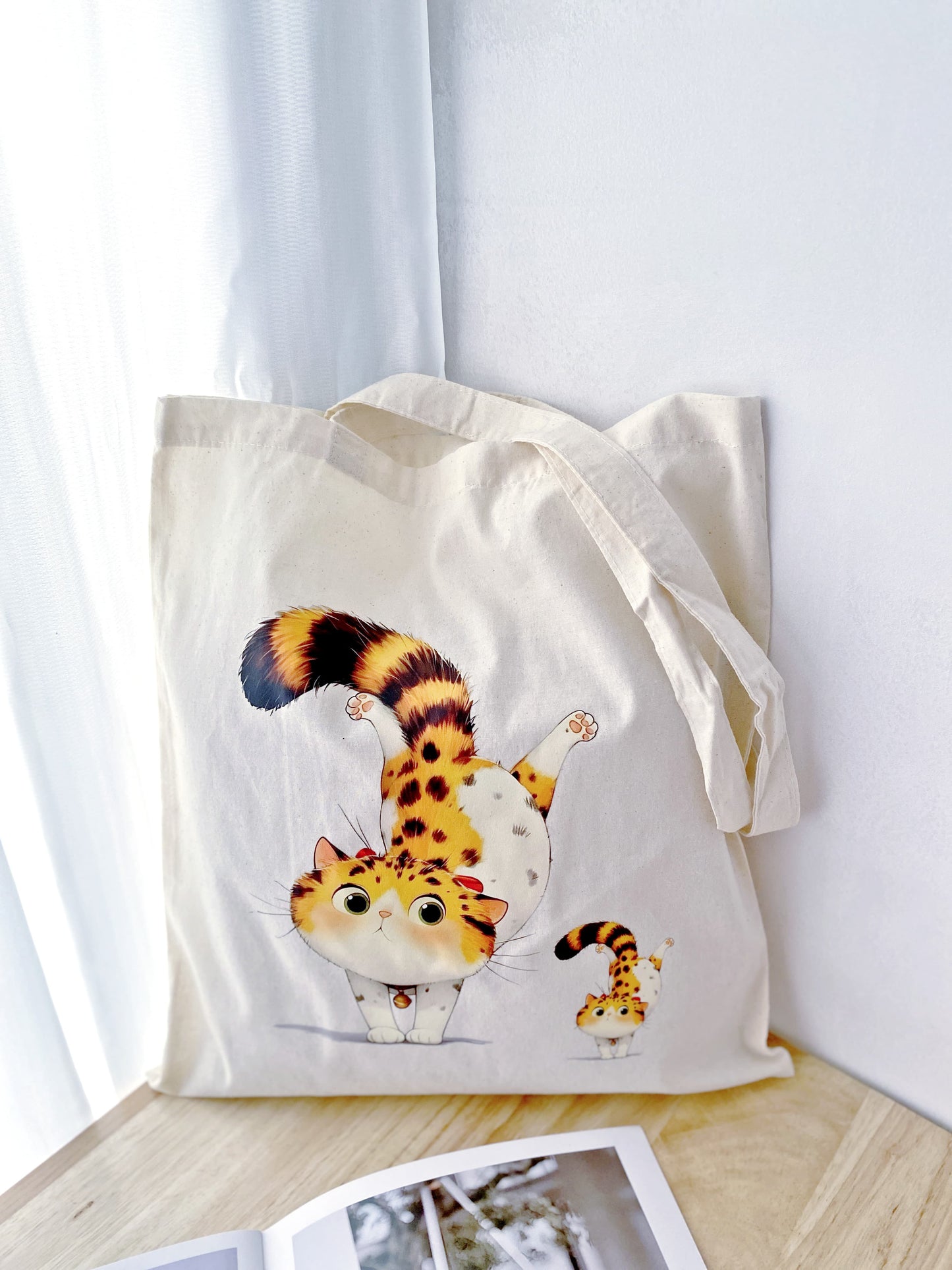 Soft natural cotton shoulder bag for cat lovers and green fashion fans