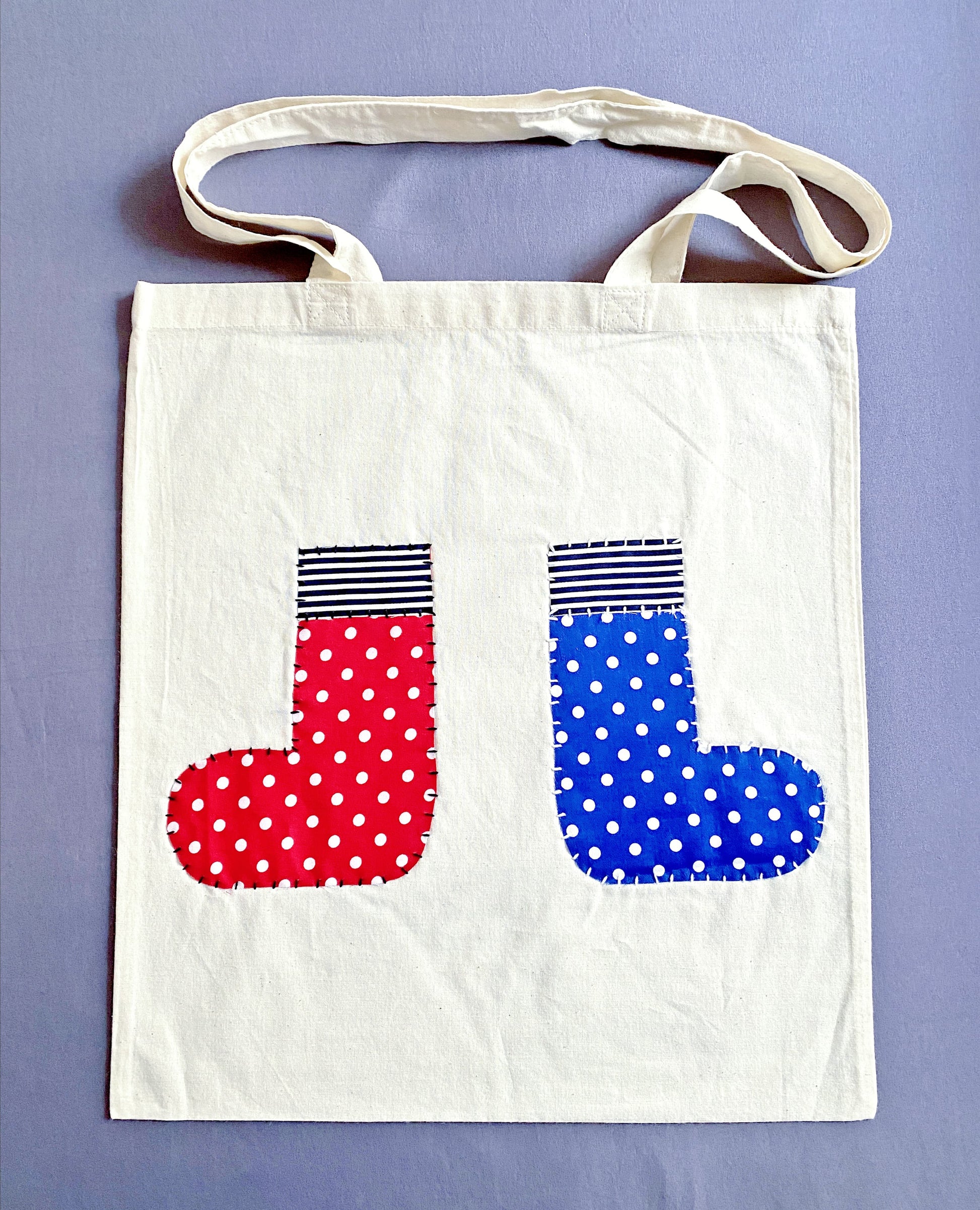 A natural cotton shoulder bag perfect for light travel and spontaneous plans