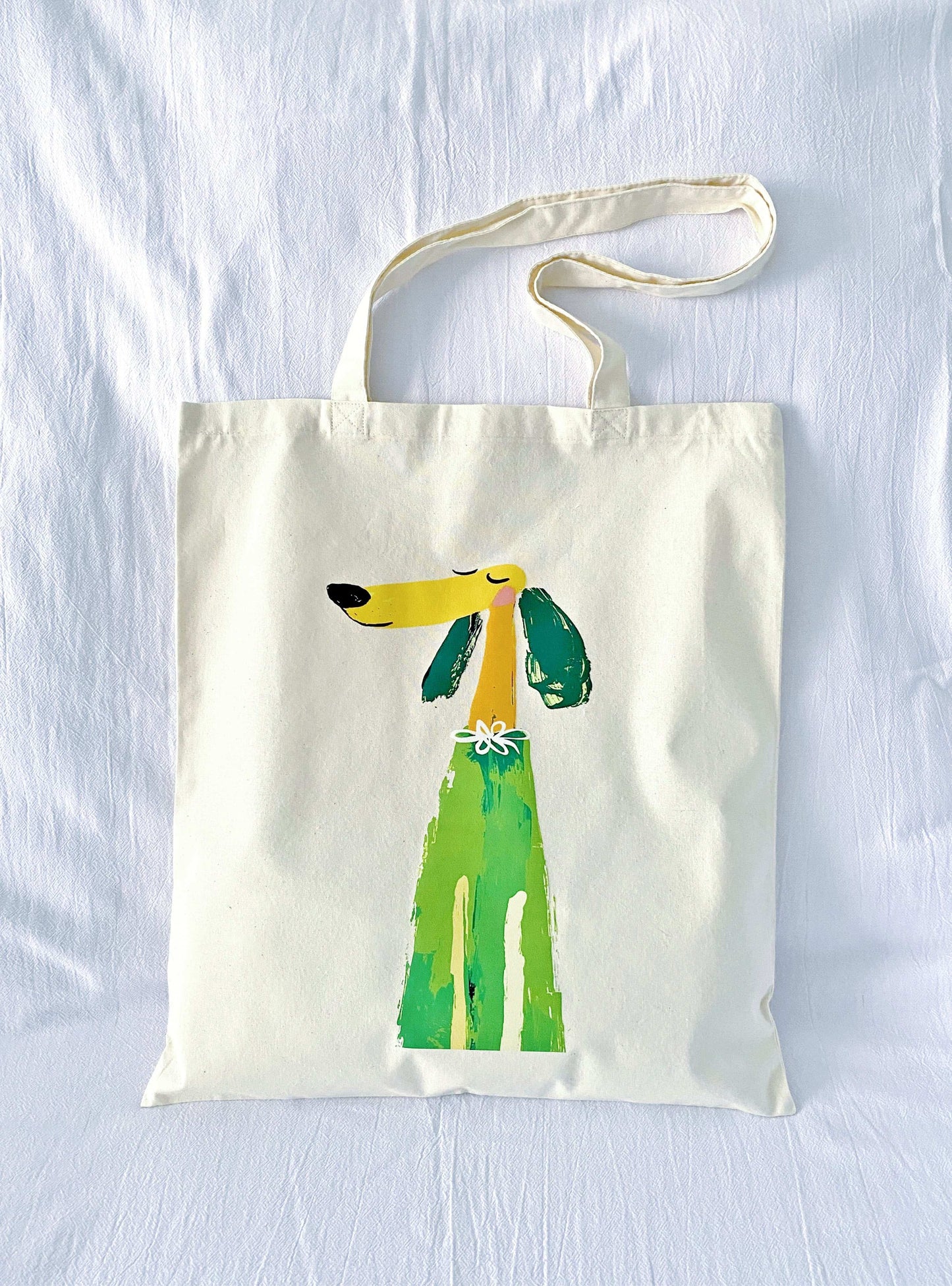 Simple sustainable tote ideal for women who love eco-friendly fashion.