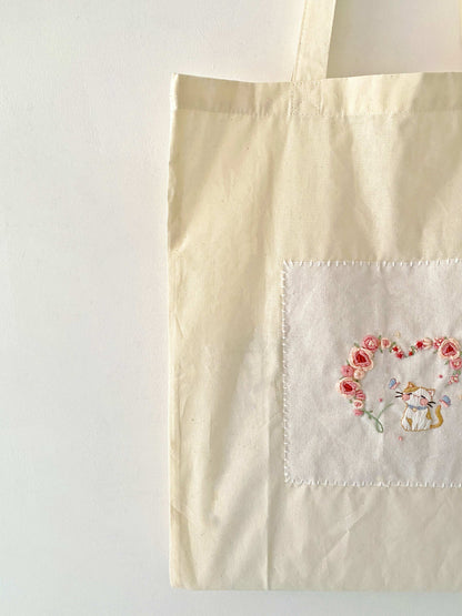 Sustainable floral tote for women