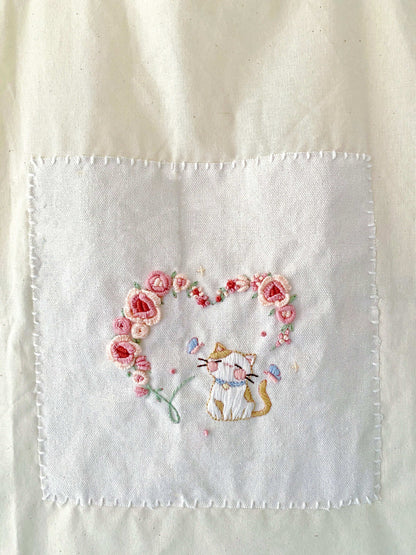 artistic hand embroidered tote for minimalistic everyday outfit