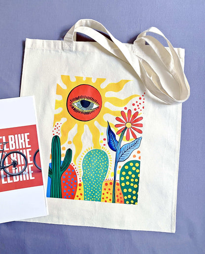 Sustainable cotton shoulder tote designed for slow-living users who prefer natural materials and relaxed, simple styles.