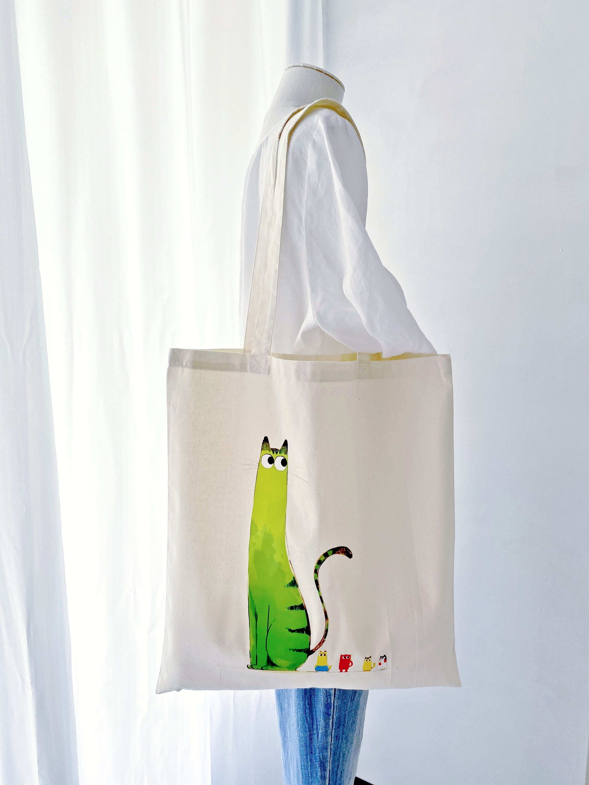 Spacious sustainable tote bag perfect for thoughtful gift-giving.