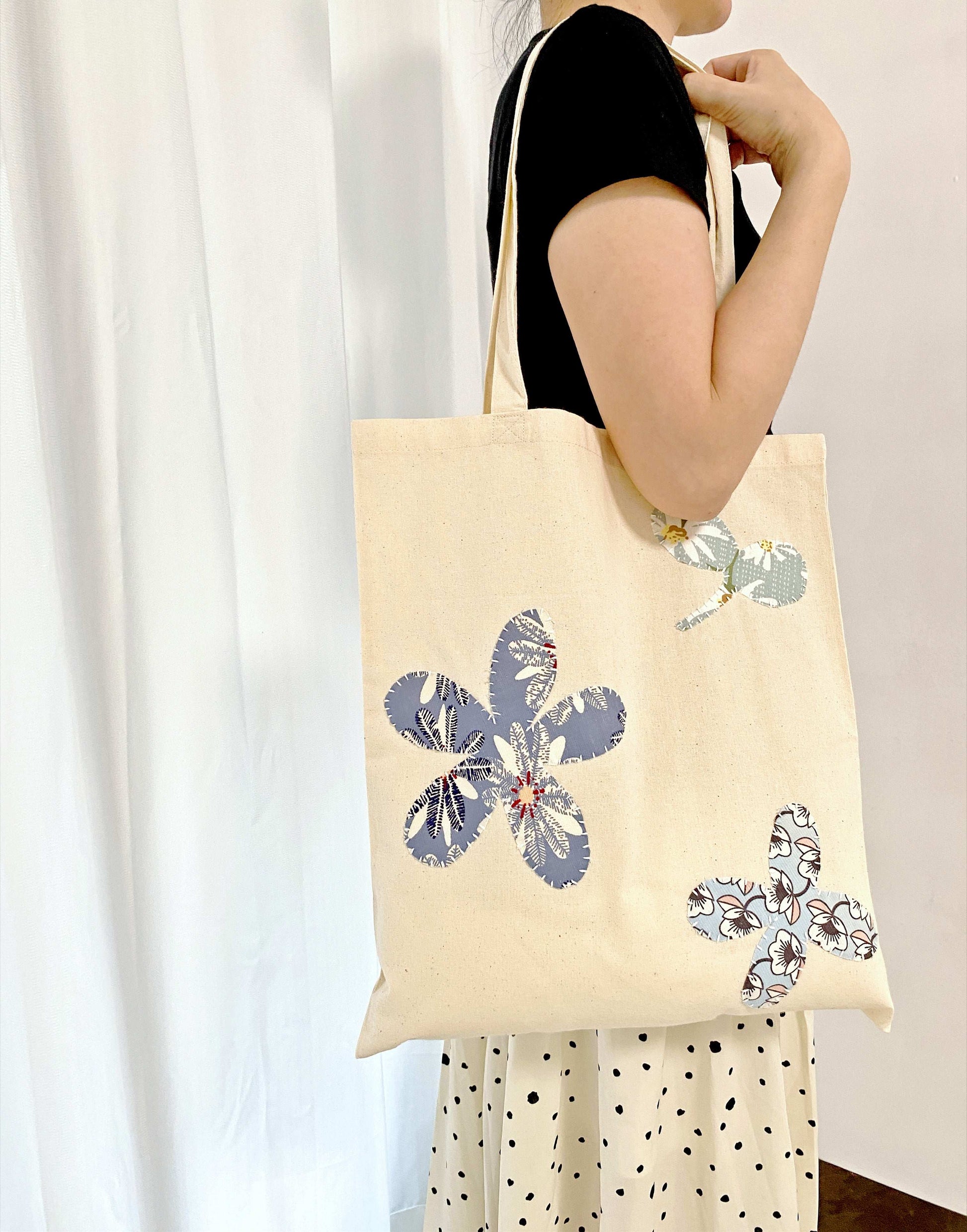 Lightweight cotton tote for everyday use