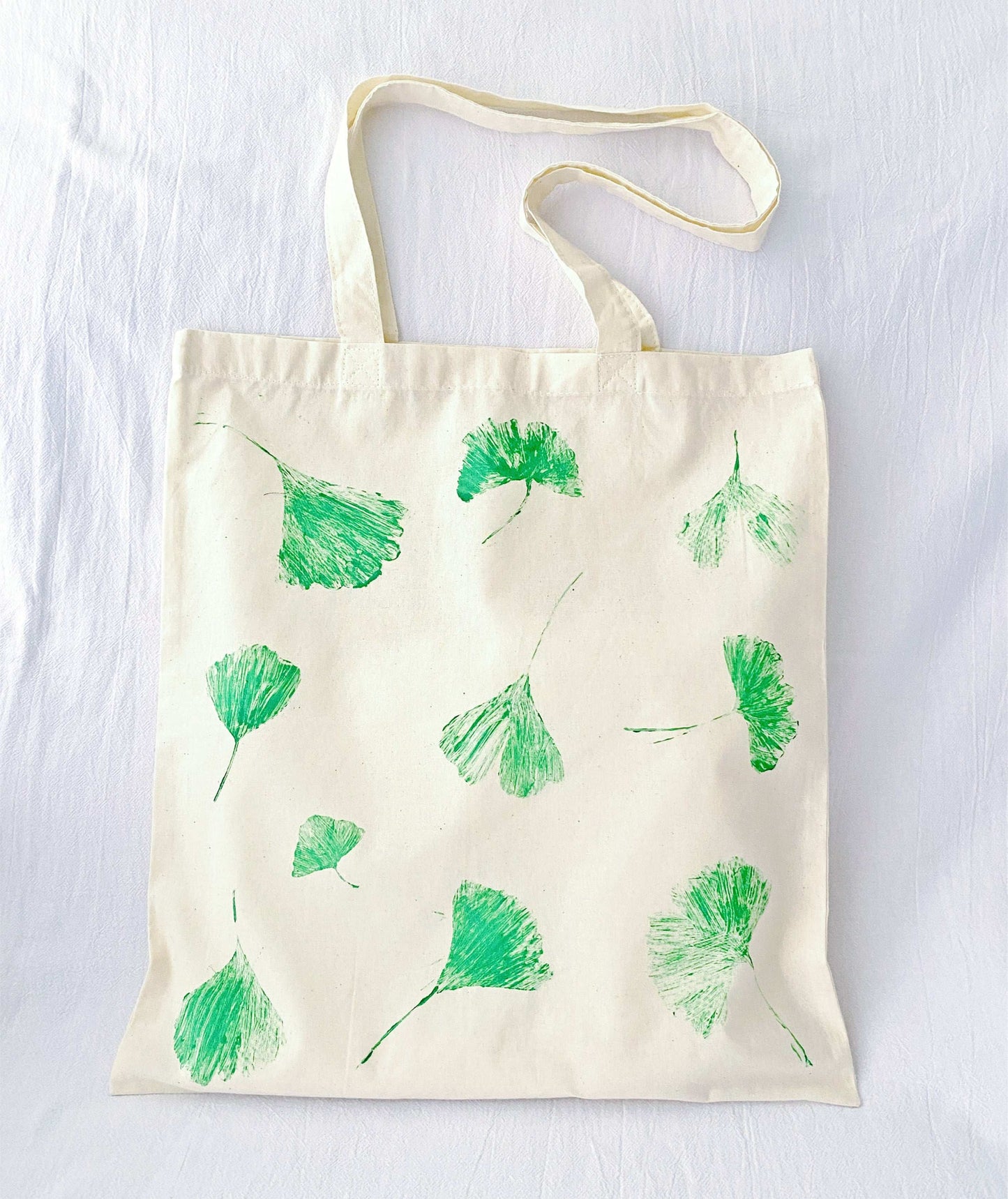 Durable cotton tote bag for eco-friendly fashion choices
