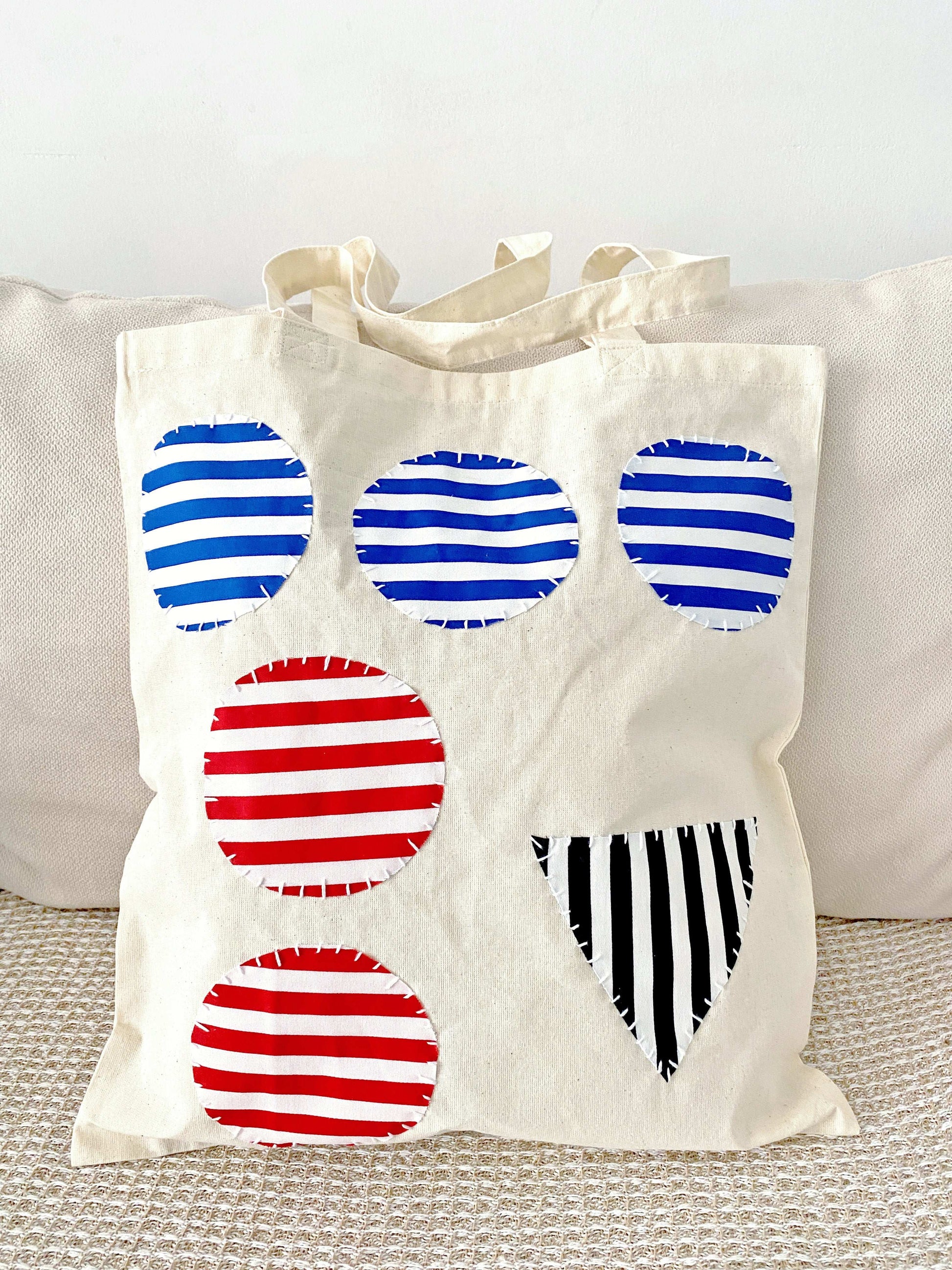 sustainable cotton canvas shoulder bag for mindful minimalist fashion