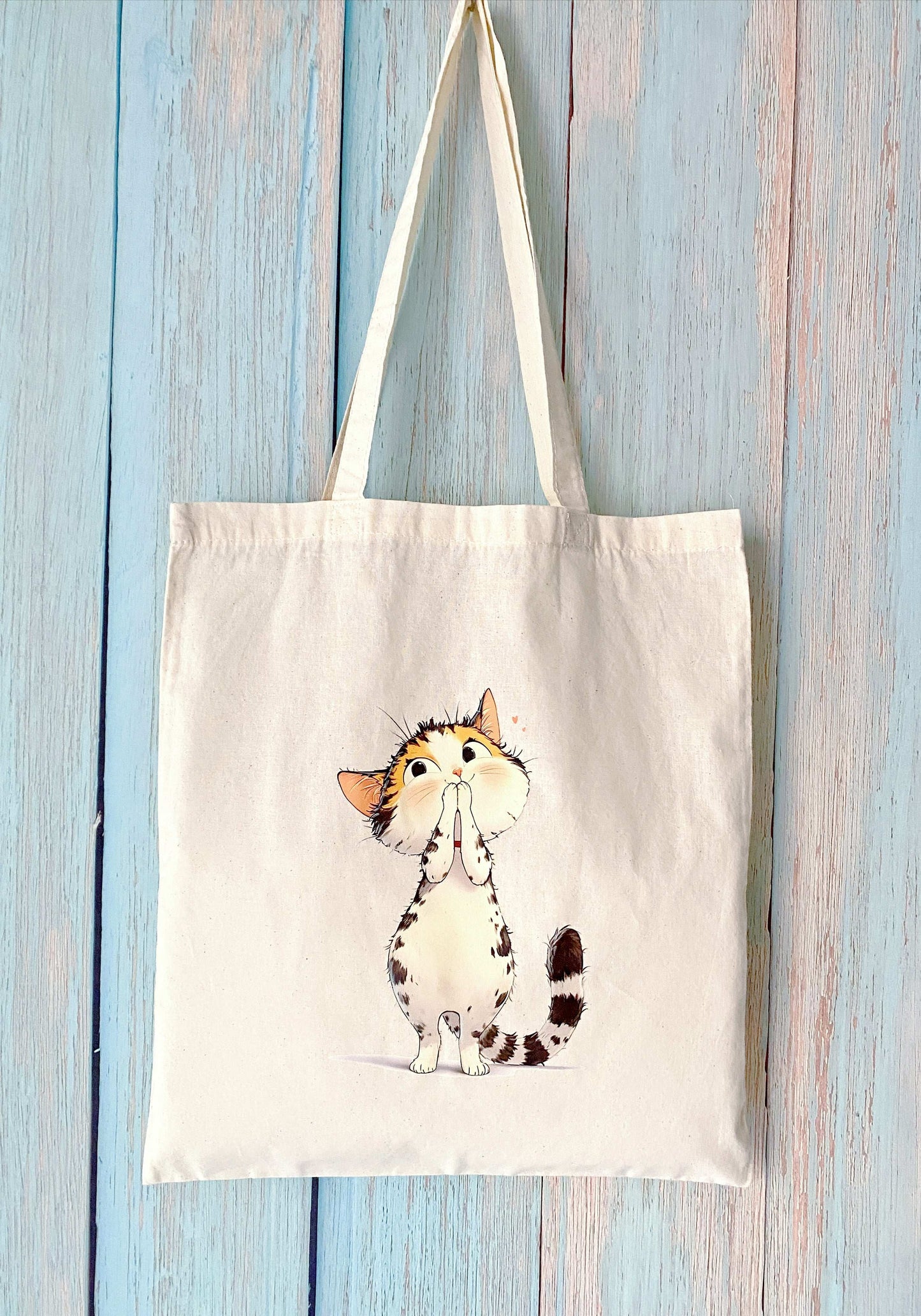 relaxed and chic shoulder tote for weekend strolls and casual looks